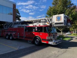 1996/2011 Refurbed Pierce Lance 100ft Rear Mount  Tower Ladder full