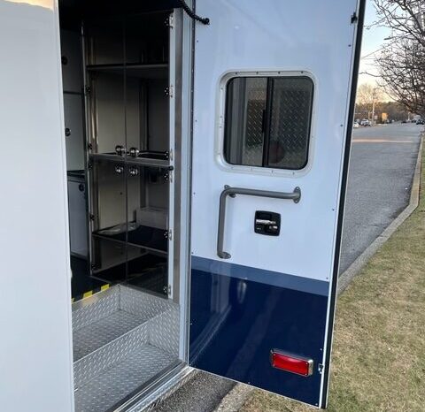 2022 E450 Type III Horton Remount REV Ambulance full