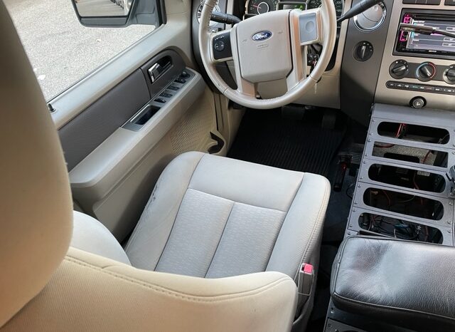 2011 Ford Expedition XLT 4Dr  4×4 Command Vehicle full