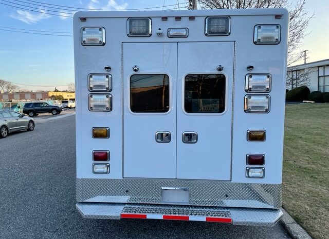 2022 E450 Type III Horton Remount REV Ambulance full