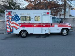 2009 GMC 4500 MedTech Type III Ambulance full