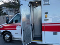 2009 GMC 4500 MedTech Type III Ambulance full