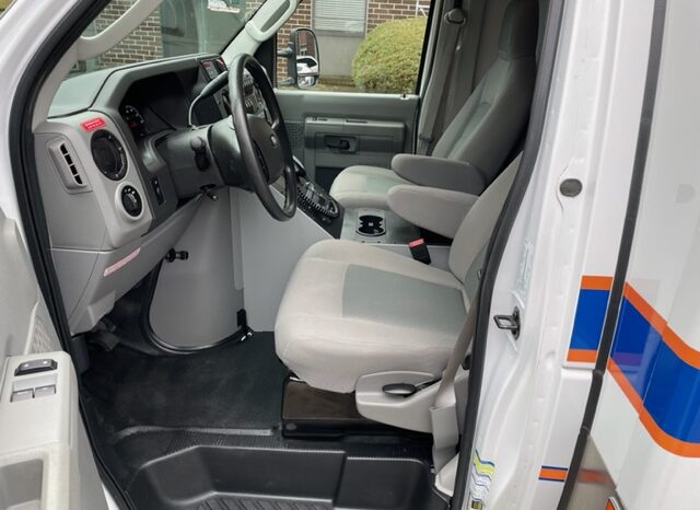 2016 E450 Super Duty  Demers Type III Ambulance GAS full