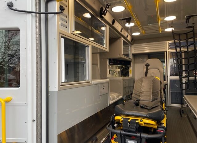 2016 E450 Super Duty  Demers Type III Ambulance GAS full