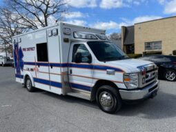 2016 E450 Super Duty  Demers Type III Ambulance GAS full