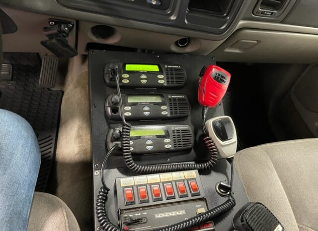 2004 Chevy Suburban LT 4×4 1500 Series Command Vehicle full