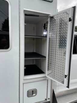 2022 F-450 Super Crew Cab Type 1 Wheeled Coach Remount Ambulance 4WD 7.3 Gas full