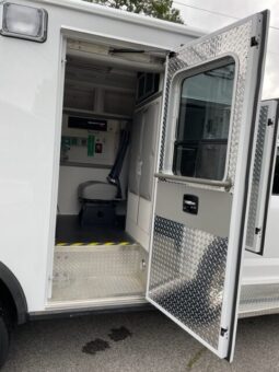 2022 F-450 Super Crew Cab Type 1 Wheeled Coach Remount Ambulance 4WD 7.3 Gas full