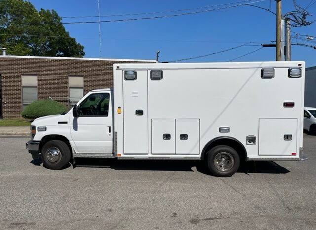 2022 E450 Type III Road Rescue Remount REV Ambulance full