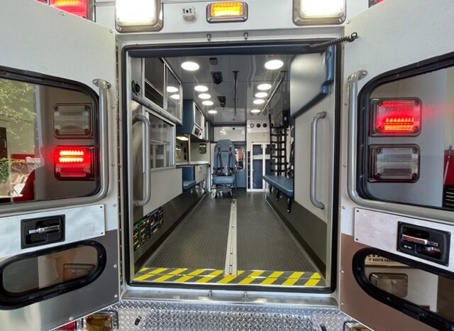 2022 E450 Type III Road Rescue Remount REV Ambulance full