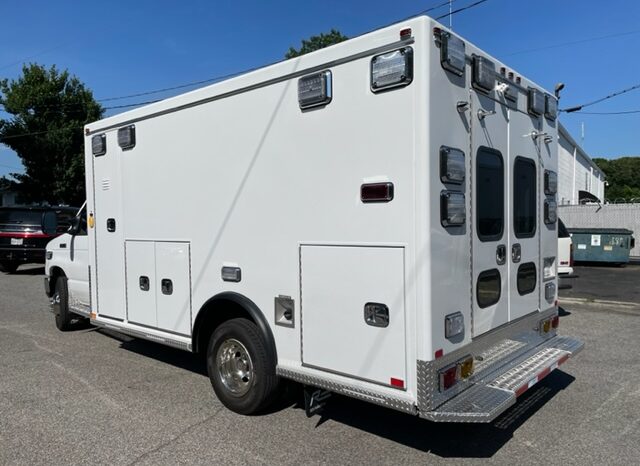 2022 E450 Type III Road Rescue Remount REV Ambulance full