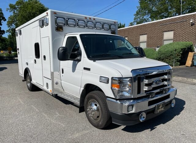 2022 E450 Type III Road Rescue Remount REV Ambulance full