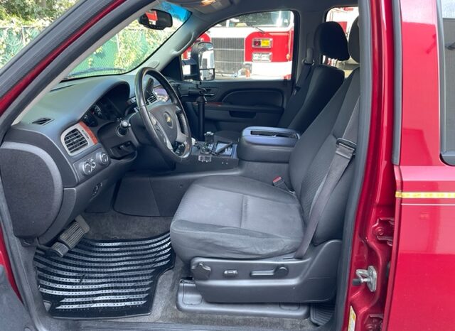 2013 Chevy Suburban LS 2500 4Dr 4×4 Command Vehicle full