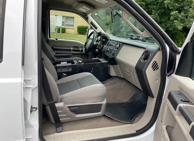 2010 F-250 Super Duty 4×4 Crew Cab Pickup Command Vehicle full