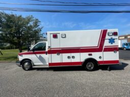 2010 Chevy Duramax 4500 Braun Type III Ambulance full