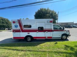 2010 Chevy Duramax 4500 Braun Type III Ambulance full