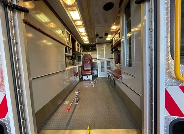 2007 E450 Wheeled Coach Type III Ambulance full