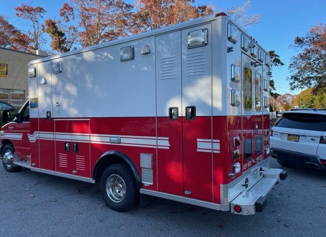 2007 E450 Wheeled Coach Type III Ambulance full