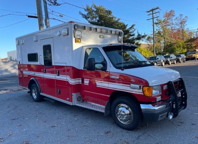 2007 E450 Wheeled Coach Type III Ambulance full