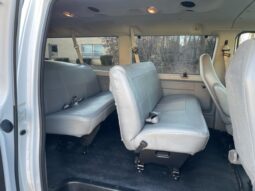 2006 E350 XL Super Duty 12 Passenger Van full