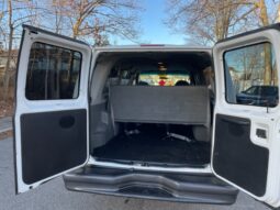 2006 E350 XL Super Duty 12 Passenger Van full