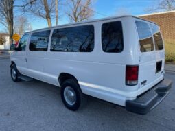 2006 E350 XL Super Duty 12 Passenger Van full