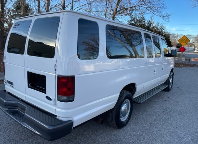 2006 E350 XL Super Duty 12 Passenger Van full