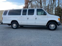 2006 E350 XL Super Duty 12 Passenger Van full