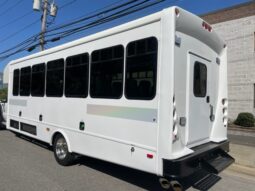 2013 F550 Super Duty Star Craft 28 Passenger Bus 10k Miles full