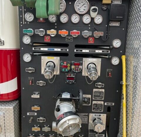 2002 International 4800 KME 4×4 Pumper 500/750 13K miles full