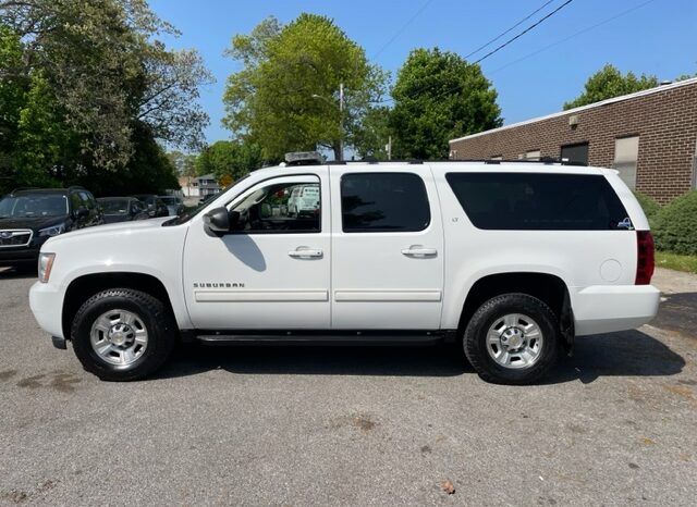 2012 Chevy Suburban 2500 LT 4Dr 4×4 Command Vehicle full