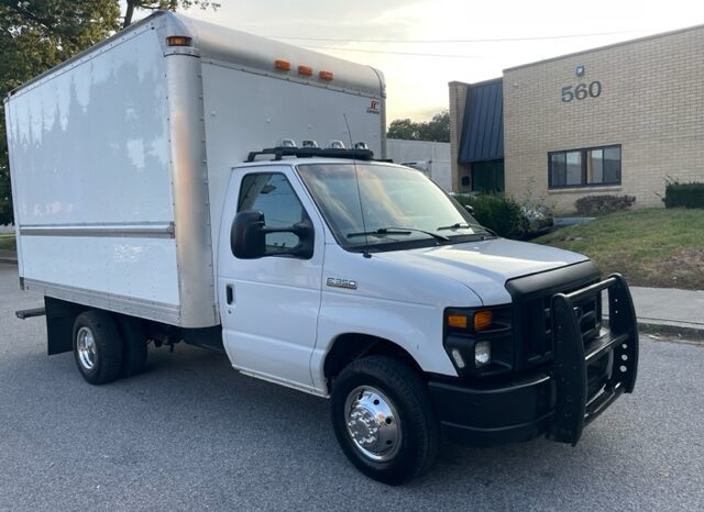 2012 Ford E350 Super Duty SUPREME 12ft Box Truck full