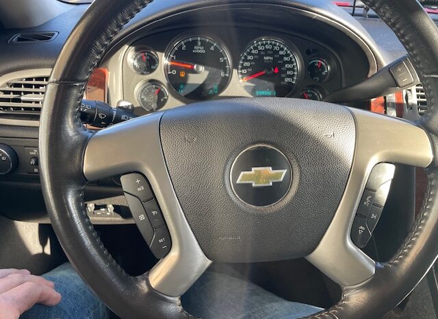 2012 Chevy Suburban 2500 LT SSV 4×4 Command Vehicle full