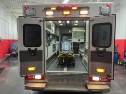 2015 Ford E450 Super Duty  PL Custom Type III Ambulance 62k Miles Gas full