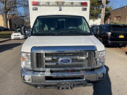 2015 Ford E450 Super Duty  PL Custom Type III Ambulance 62k Miles Gas full