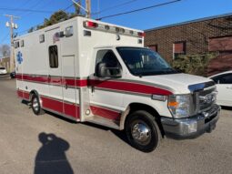 2015 Ford E450 Super Duty  PL Custom Type III Ambulance 62k Miles Gas full