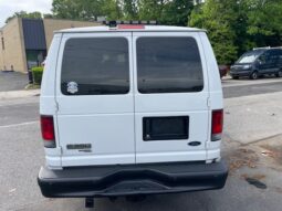 2008 Ford E-350 XL Super Duty 14 Pass Van full