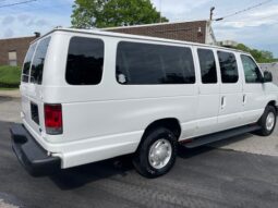 2008 Ford E-350 XL Super Duty 14 Pass Van full