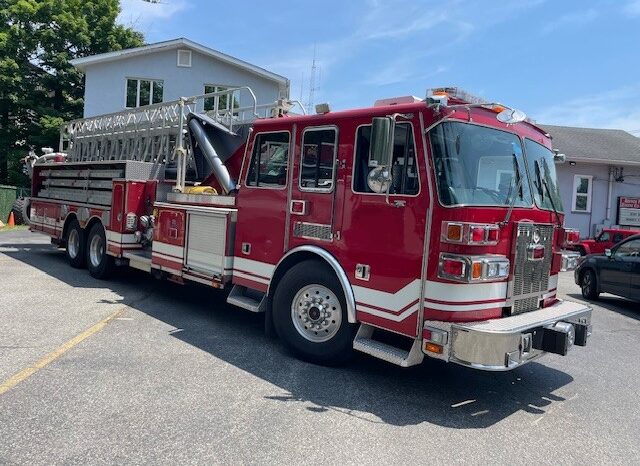 1998 Sutphen 100Ft Mid Mount Tower Ladder 300/2,000 21k Miles full