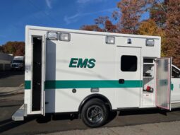 2019 Chevy Silverado 3500 HD 4×4 Type 1 Medix Ambulance full