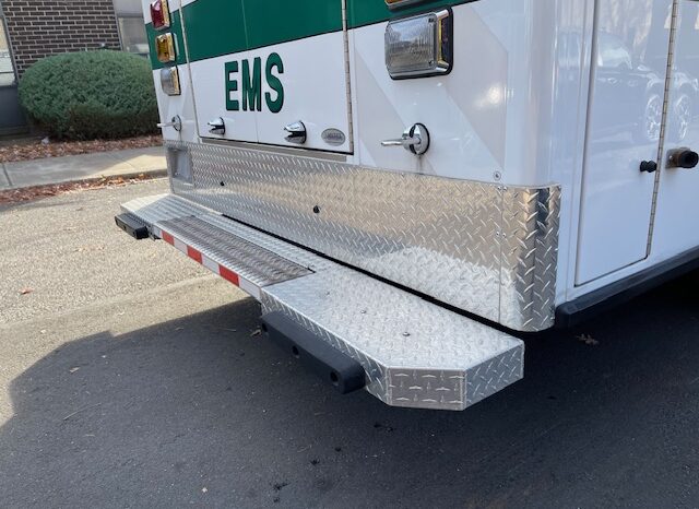 2019 Chevy Silverado 3500 HD 4×4 Type 1 Medix Ambulance full