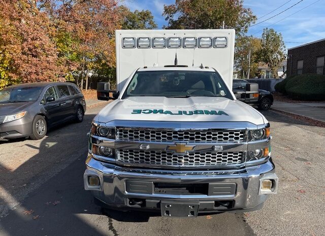 2019 Chevy Silverado 3500 HD 4×4 Type 1 Medix Ambulance full