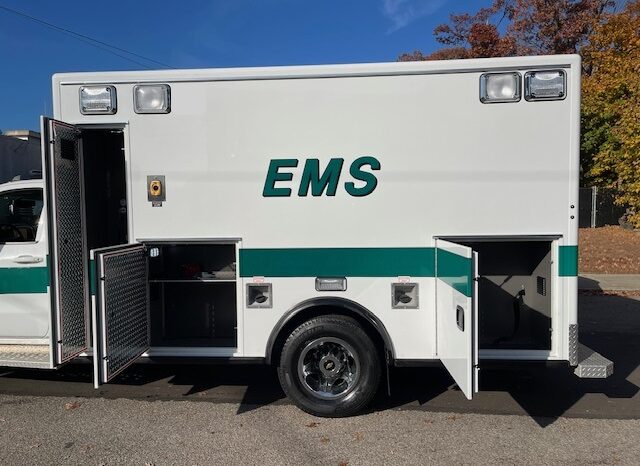 2019 Chevy Silverado 3500 HD 4×4 Type 1 Medix Ambulance full