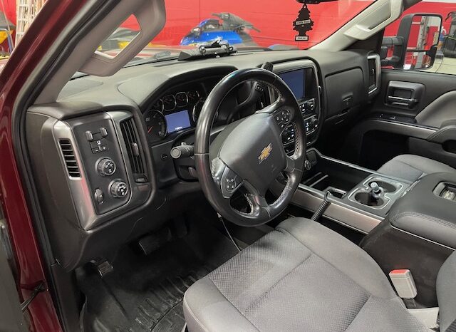 For Sale: 2016 Chevy Silverado 2500 HD LT Crew Cab 4×4 full