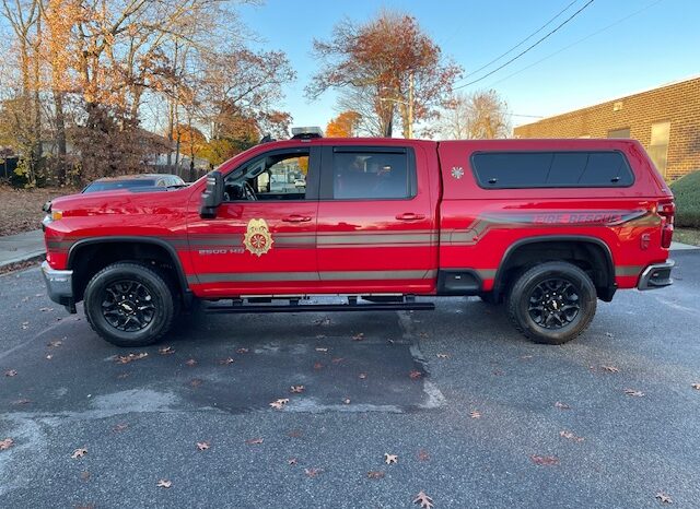 2021 Chevy Silverado 2500 HD LT Crew Cab 4Dr 4×4 Command Vehicle   full