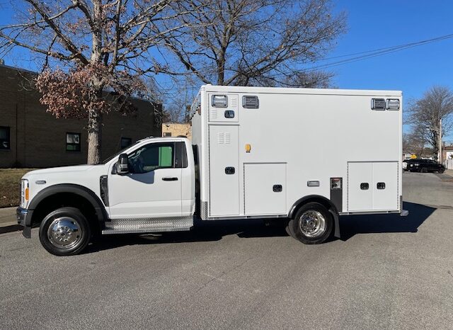 2023 F450 AEV Type1 4×4 Remounted SIV Ambulance Gas full