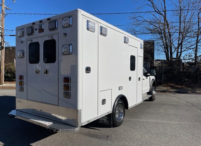 2023 F450 AEV Type1 4×4 Remounted SIV Ambulance Gas full