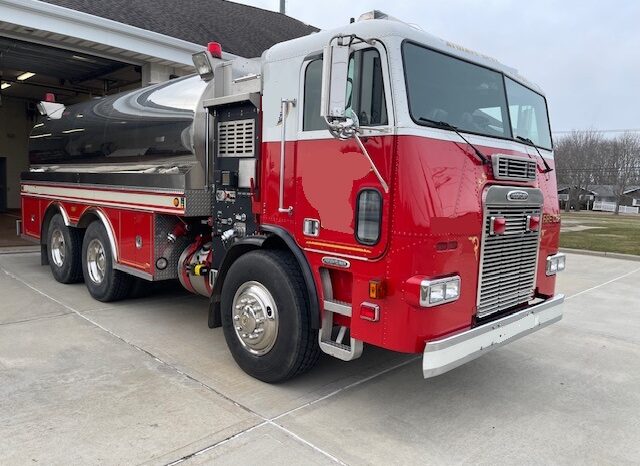 1997 Freightliner US Tanker 4,000Gal /500-GPM Pump 10k Miles full