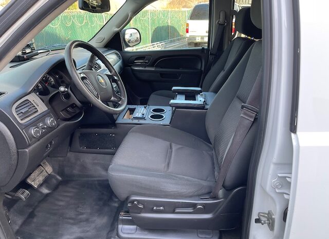 2013 Chevrolet Suburban 2500 4×4 – Fully Equipped Emergency Command Vehicle full