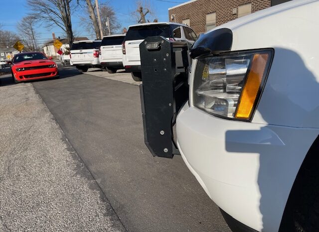 2013 Chevrolet Suburban 2500 4×4 – Fully Equipped Emergency Command Vehicle full